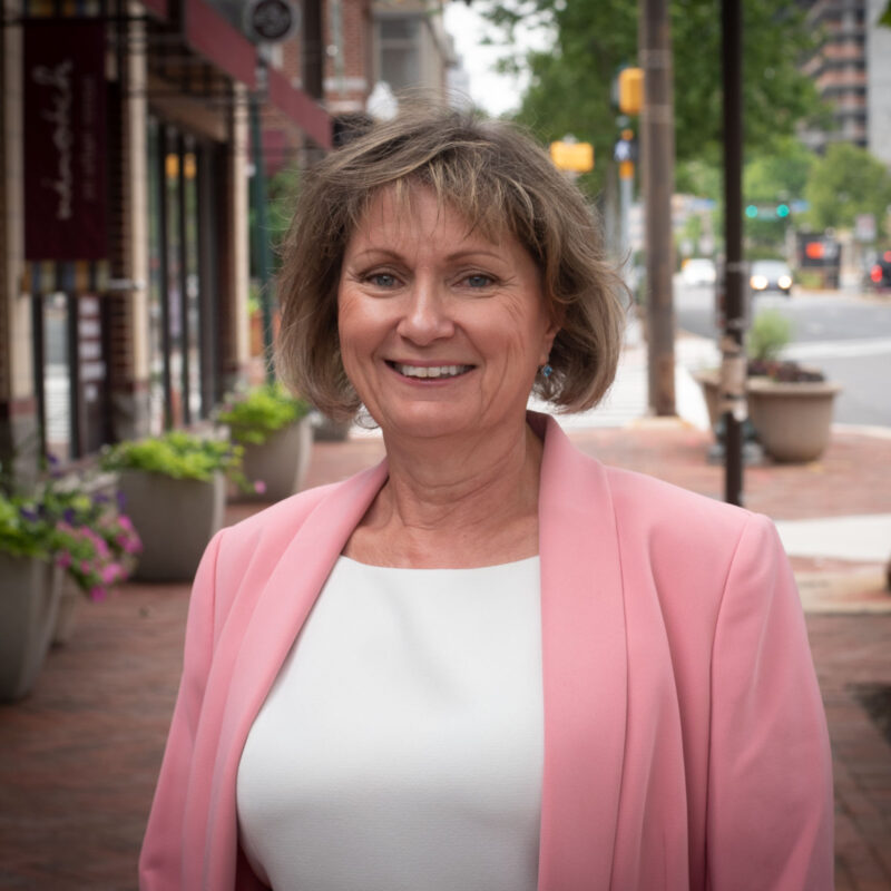 Sandra Henderson